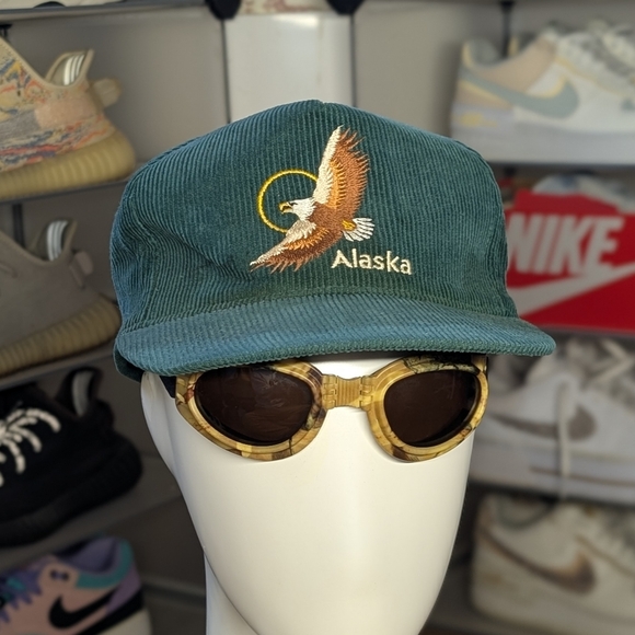 Alaska Vintage Corduroy Eagle Hat (OS) - Picture 1 of 7